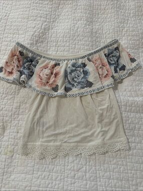 Ardene Off-Shoulder Floral Tunic in White with Pink & Blue Roses